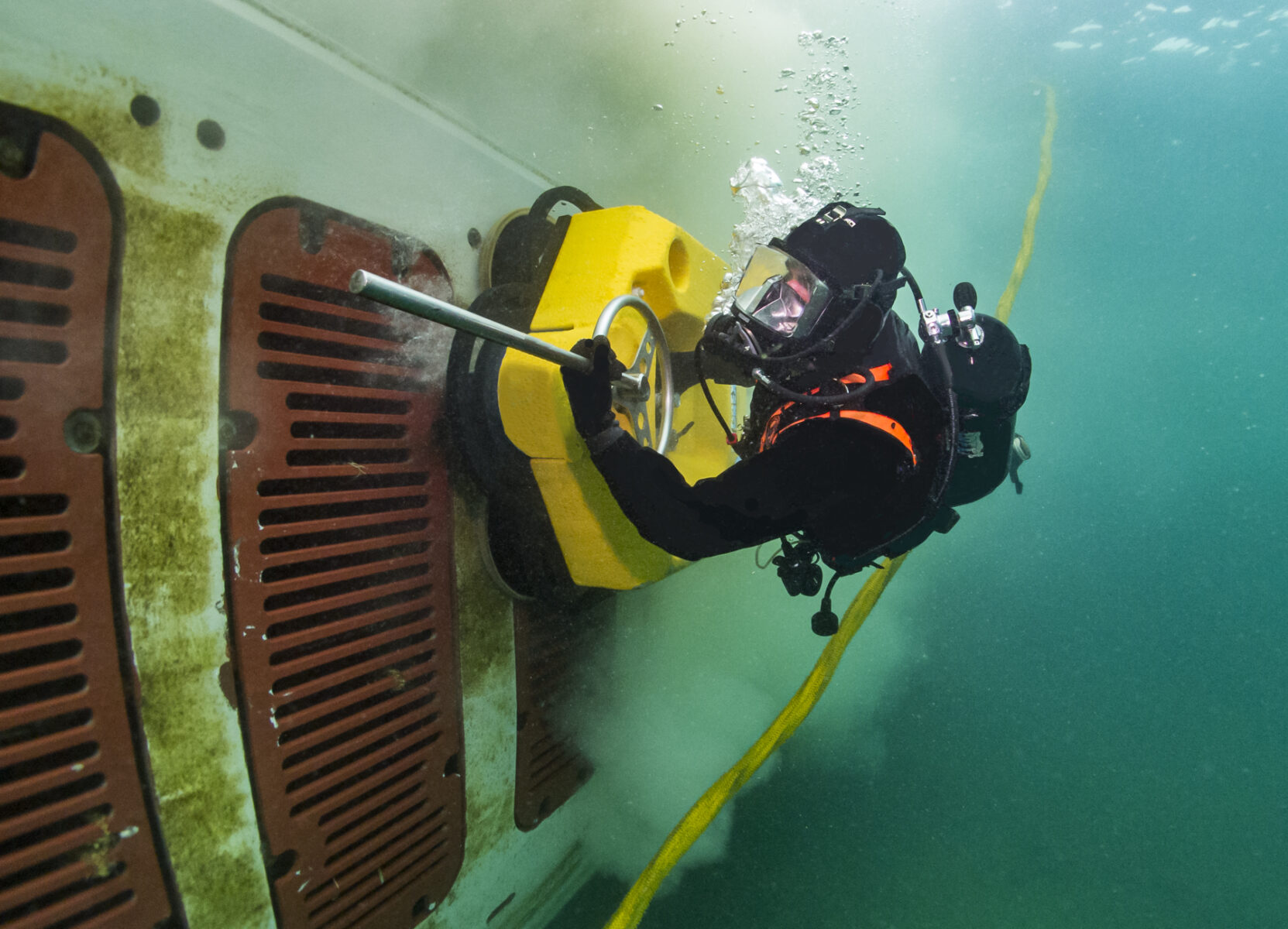 Hull Cleaning